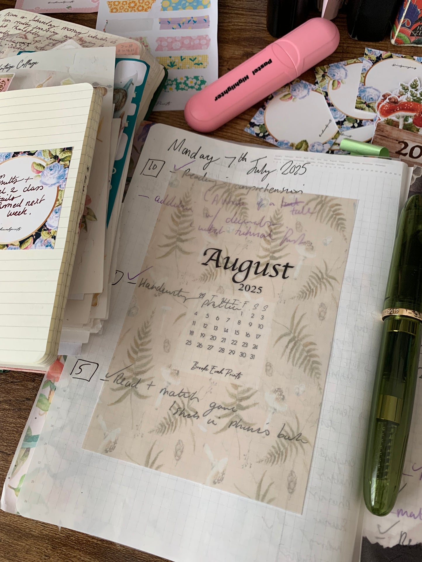 FREE download August 2025 Calendar Card