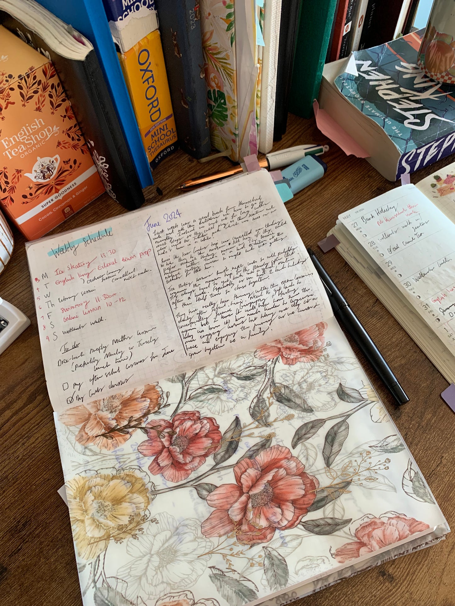 Hand Drawn Bouquet Foiled Floral Vellum Planner Dashboard - Blooming Marvelous✨