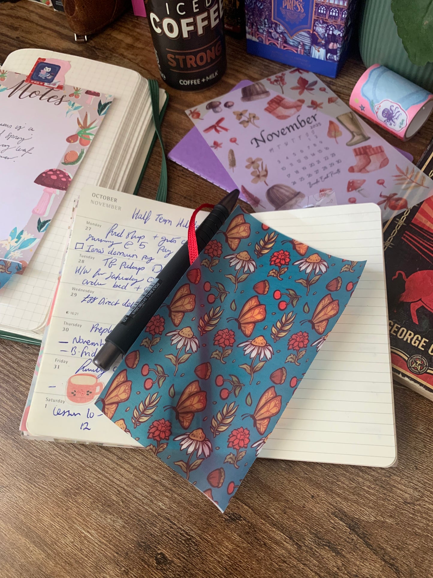 Autumn Green Hand Drawn Elements- Scrapbooking Paper - FREE download - Cozy Dreams