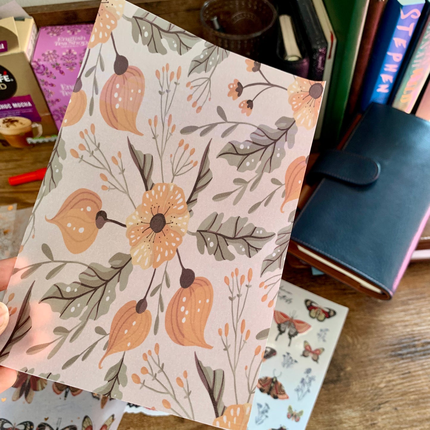 Hand Drawn Floral Pattern - Vellum Planner Dashboard - Nigella