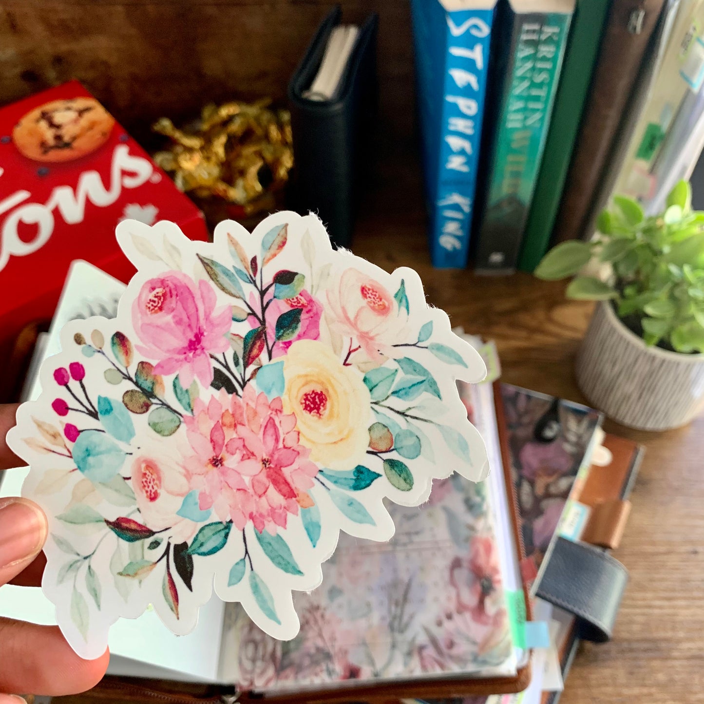 Clear Floral Sticker Flake - Antonia 💐