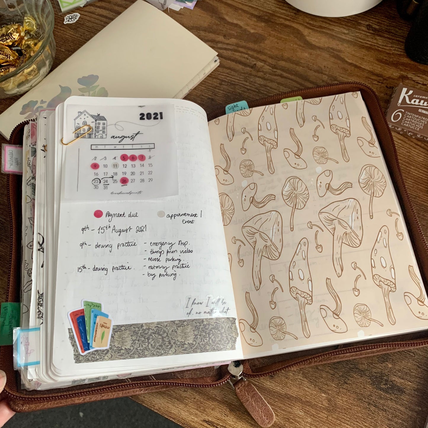 Free Shrooms Printable Planner Dashboard