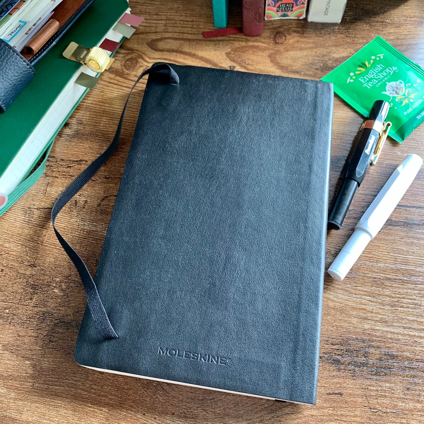Moleskine - Classic Expanded Dotted Paper Notebook - Soft Cover and Elastic Closure Journal - Color Black - Size Large 13 x 21 A5 - 400 Pages