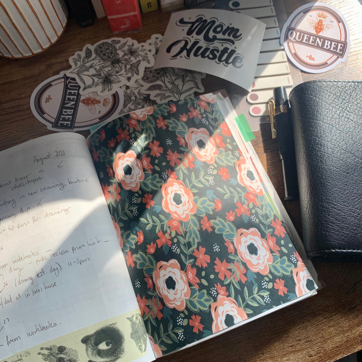 Pretty Emerald Floral Planner Dashboard - Emily