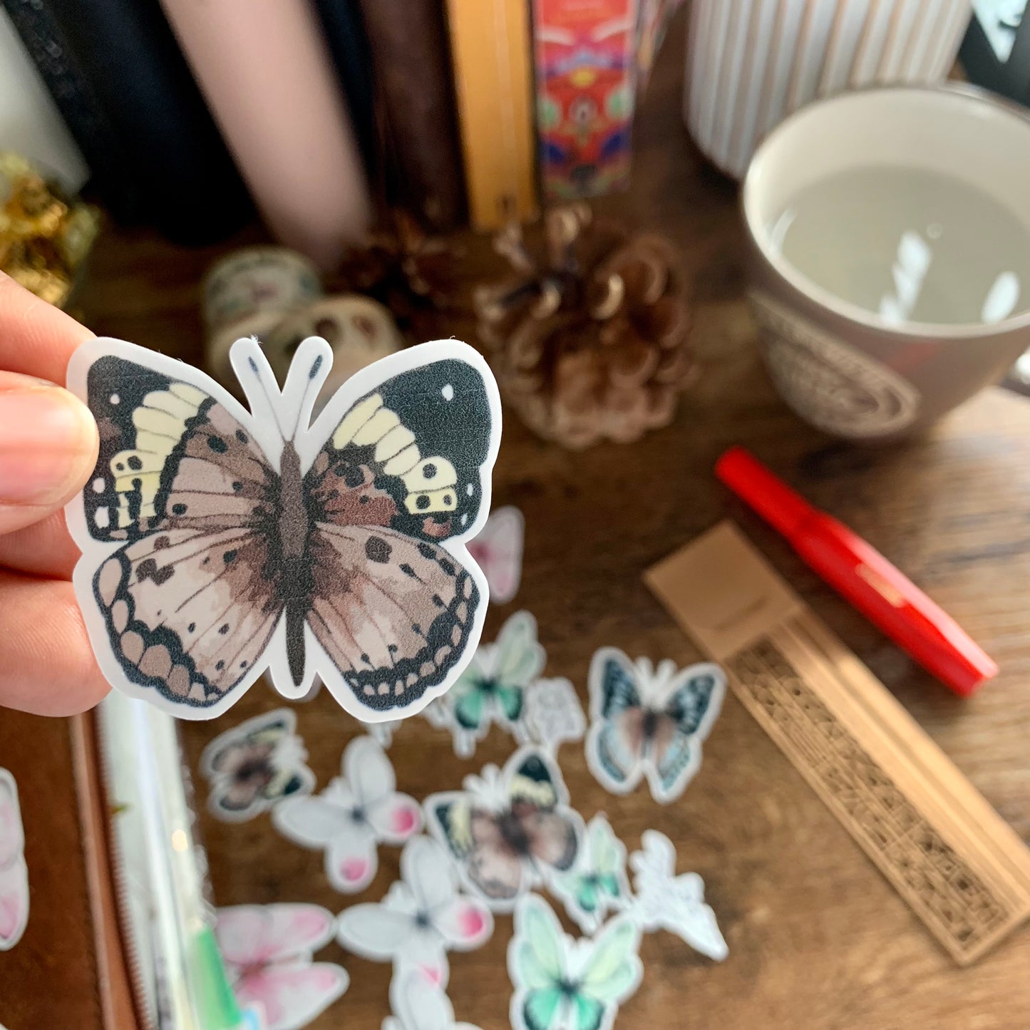 Butterfly & Floral Sticker Flakes - Pack of 21