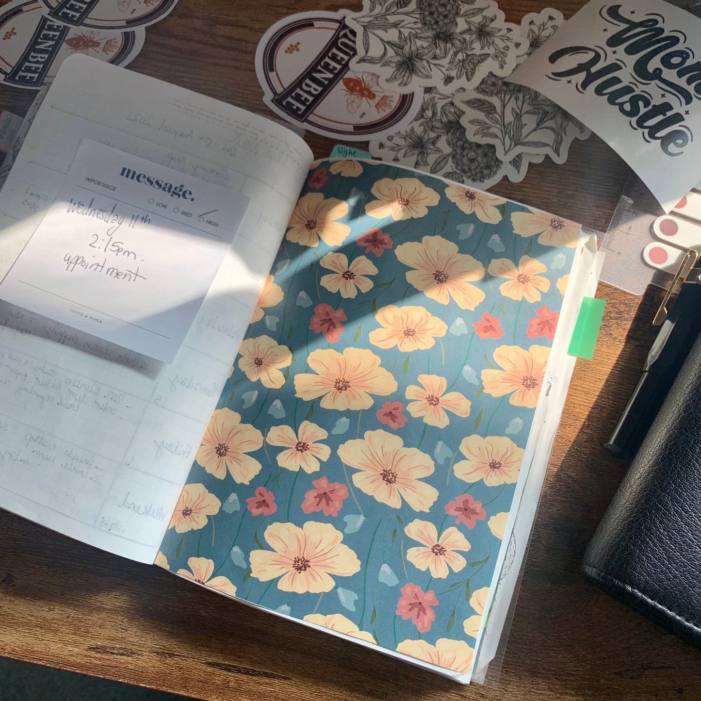 Pretty Navy & Cream Floral Planner Dashboard - Lucy